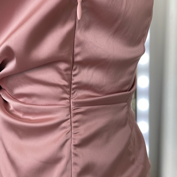 Pink satin dress - Picture 4 of 6